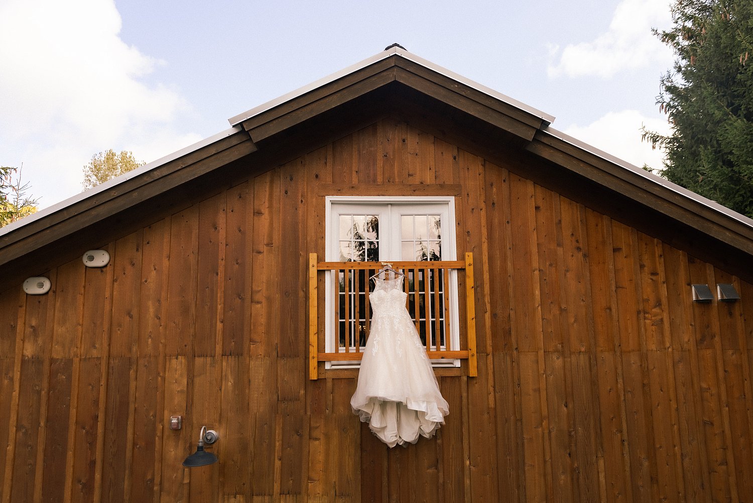 The Rotellinis // The Pine Tree Barn Wedding 