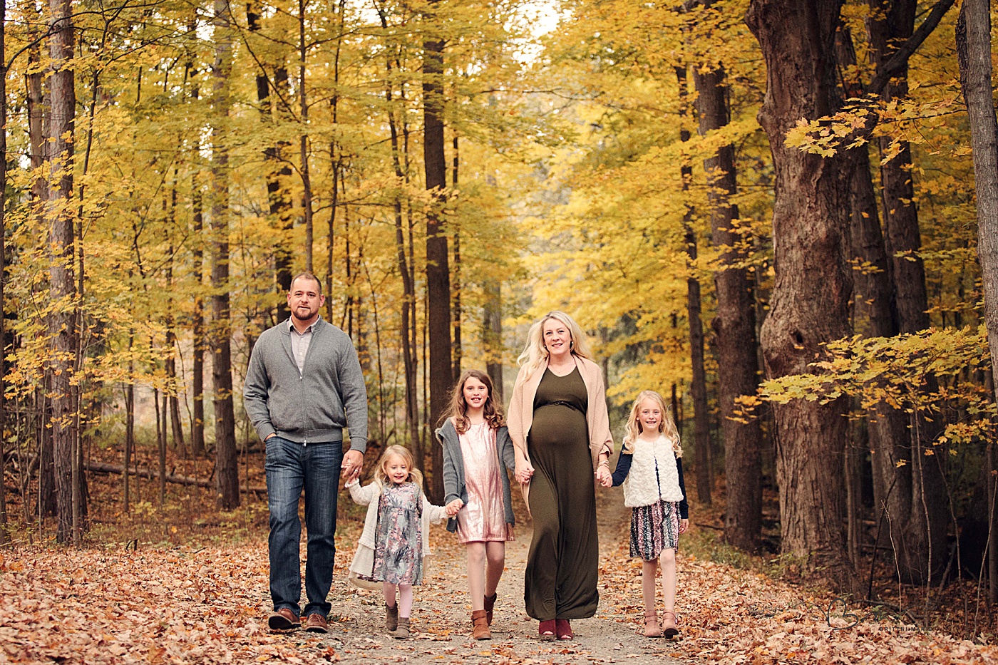 Stoney Creek Maternity Session