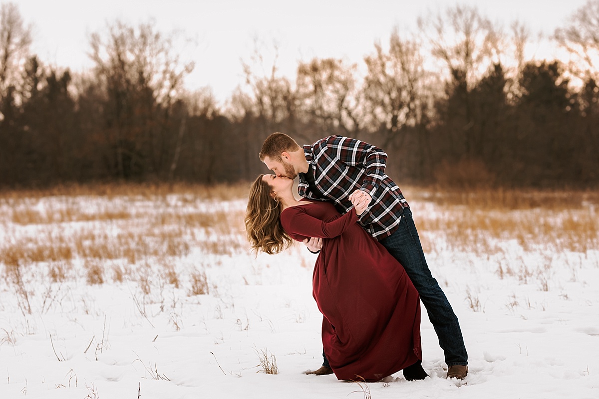 Emily + Devon // Stoney Creek Engagement 