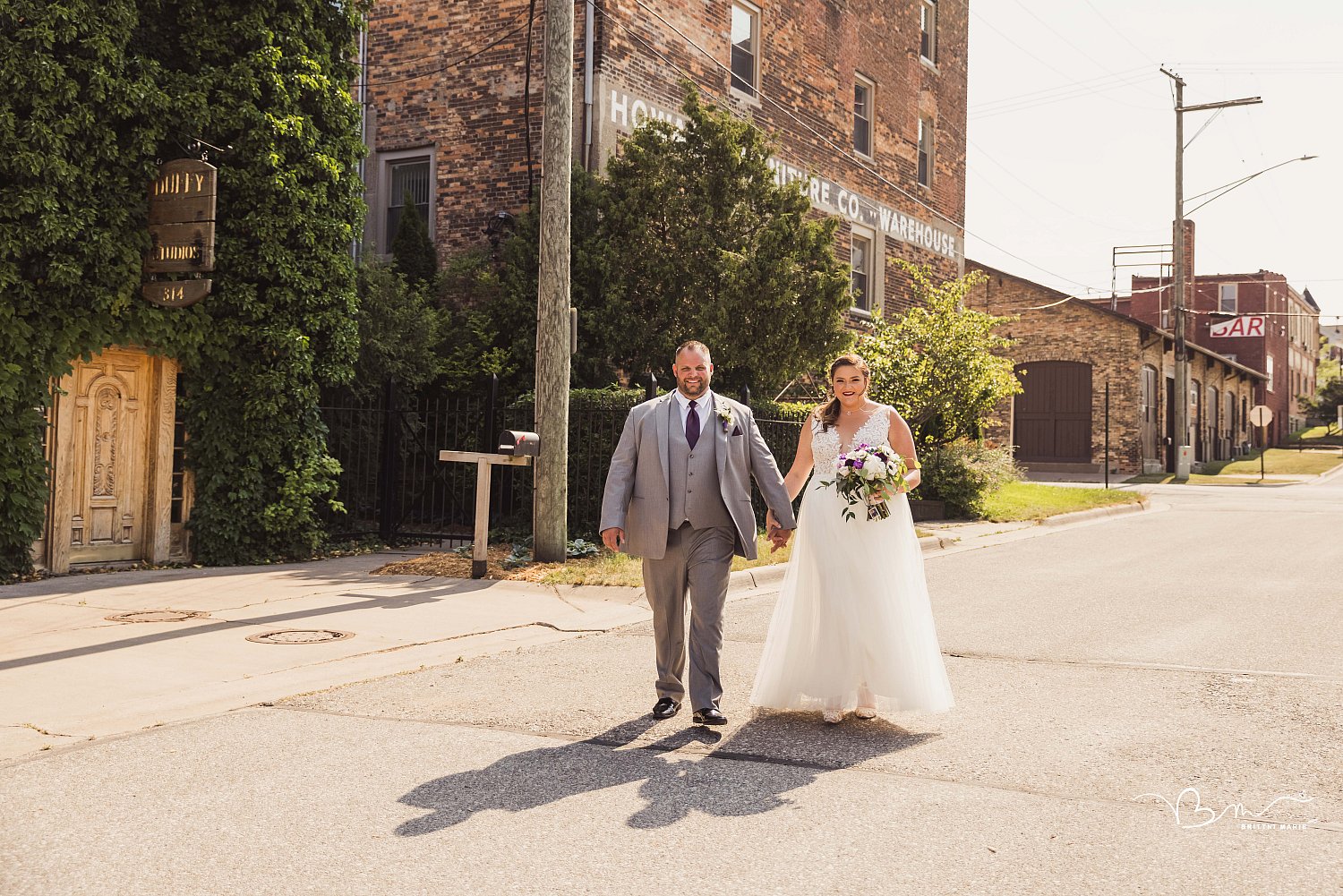 The Suttons // City Flats Wedding 