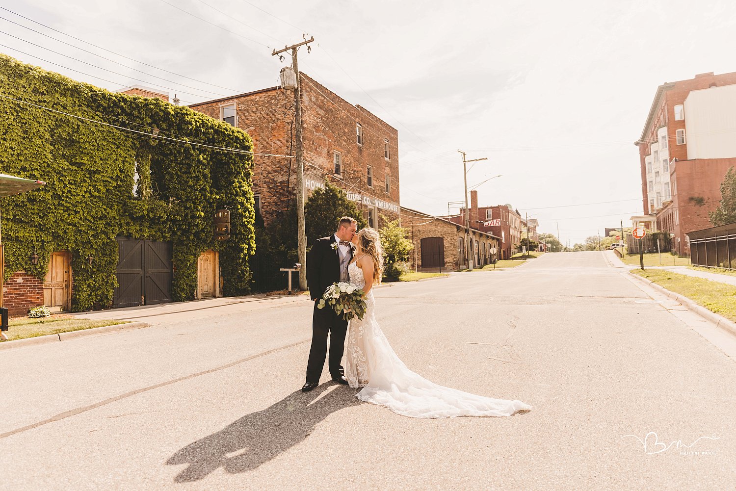 The Rivet Wedding // Blue Water Convention Center Wedding 